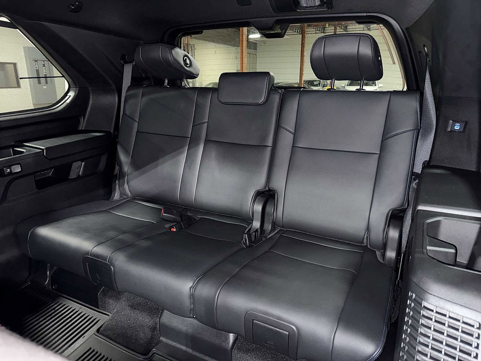 Used 2024 Toyota Sequoia Platinum image 18