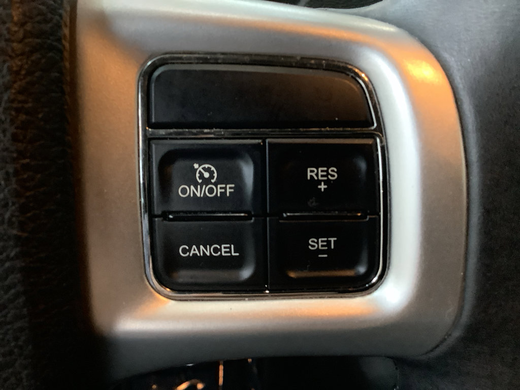 Used 2013 Dodge Durango SXT w/ Trailer Tow Group IV image 17