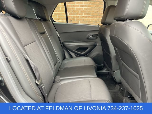 Certified 2022 Chevrolet Trax LT w/ LT Convenience Package image 25