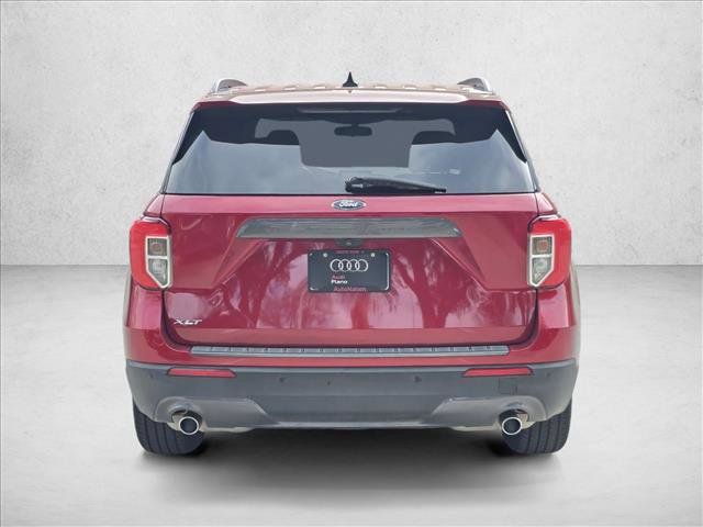Used 2021 Ford Explorer XLT w/ Equipment Group 202A image 6