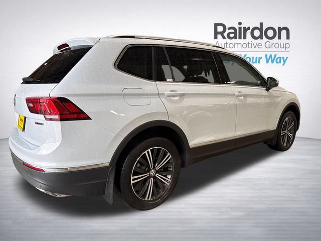 Used 2019 Volkswagen Tiguan SEL w/ 3rd Row Seat Package AWD/4WD image 7