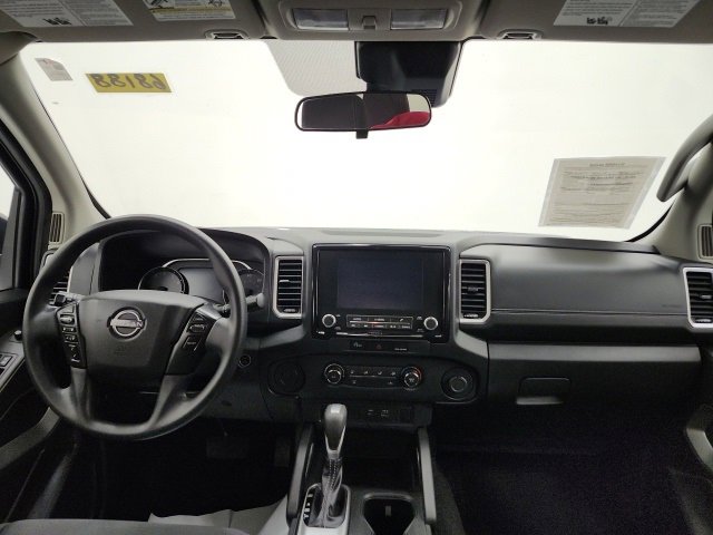 Used 2024 Nissan Frontier SV image 40