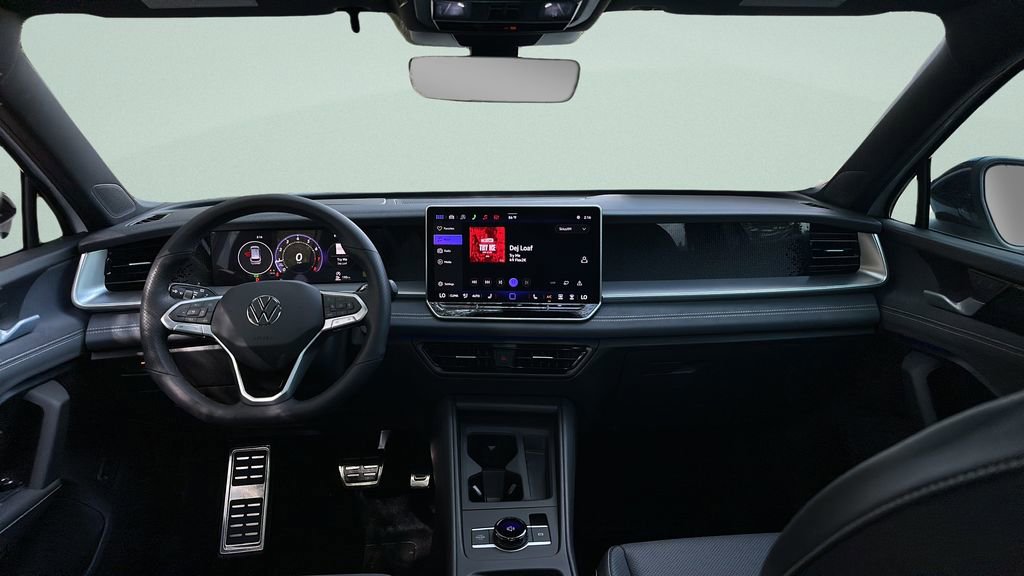 New 2026 Volkswagen Tiguan SE R-Line FWD image 21