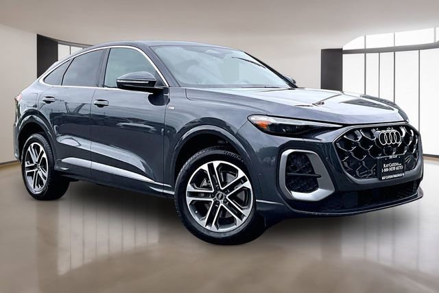 Used 2025 Audi Q5 Premium Plus w/ Premium Plus AWD/4WD image 1