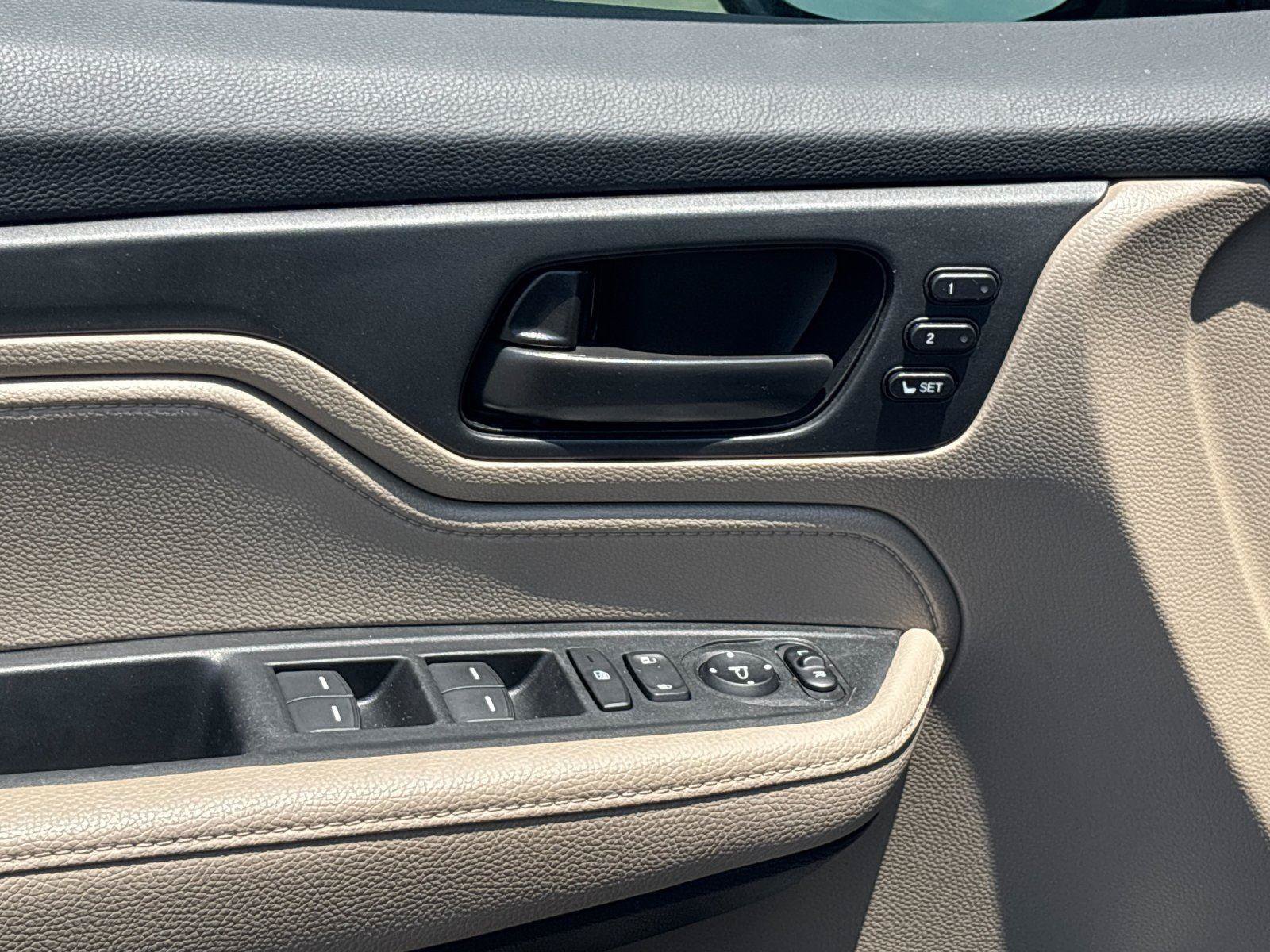 Used 2024 Honda Odyssey EX-L image 14