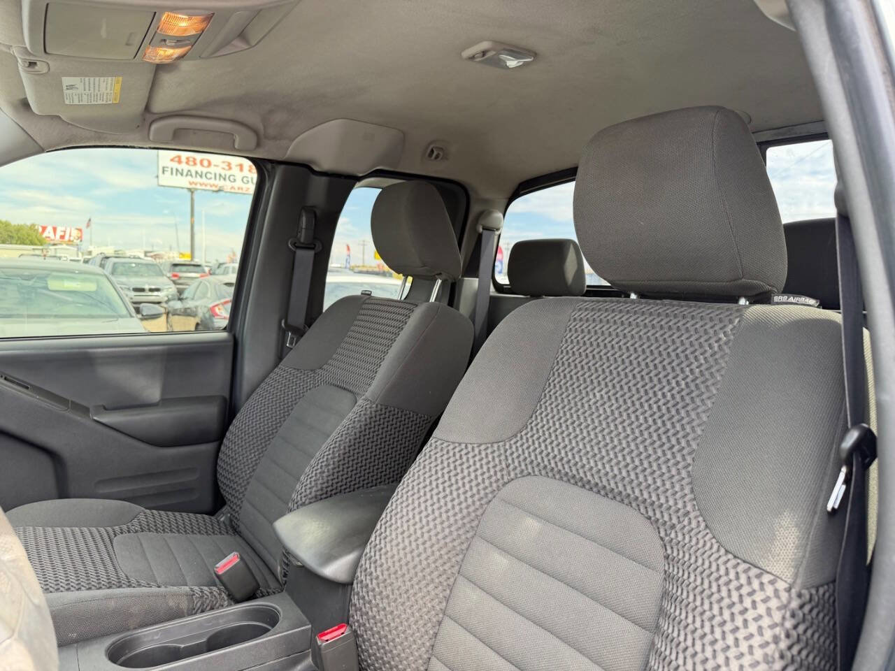 Used 2018 Nissan Frontier SV RWD image 18