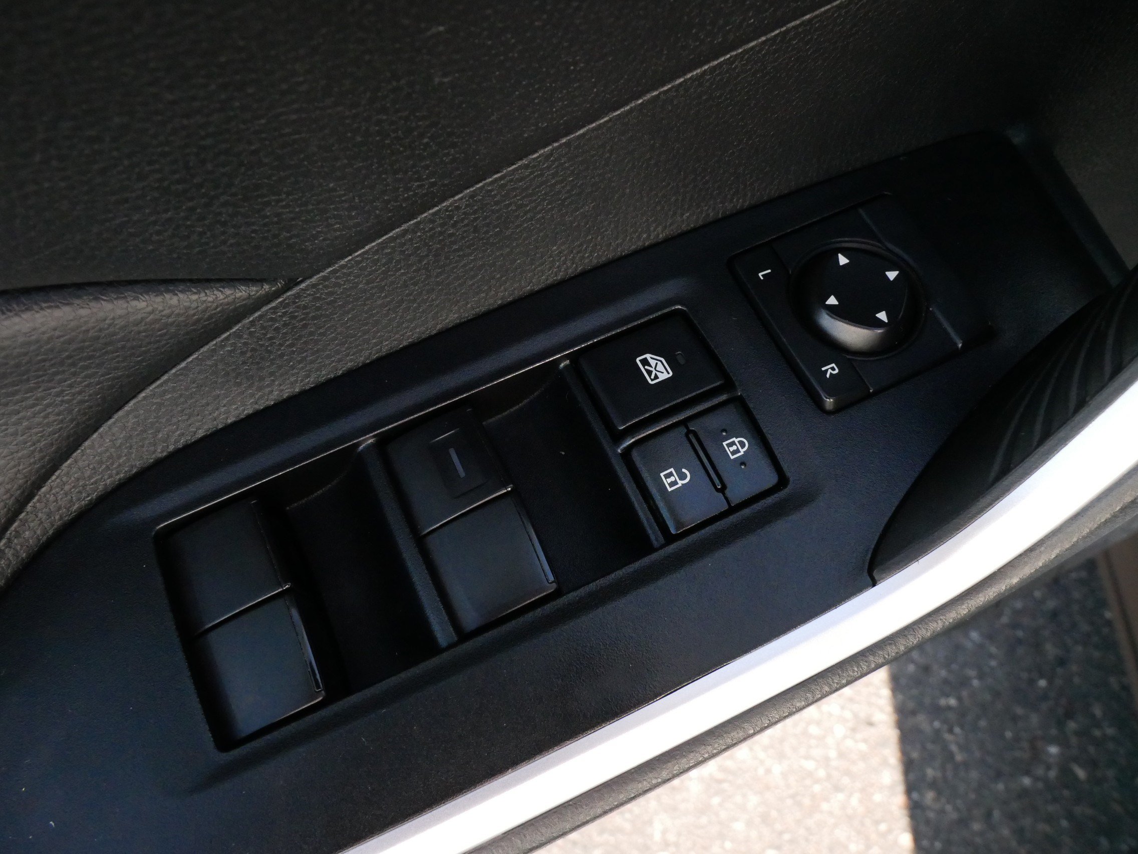 Certified 2025 Toyota RAV4 LE AWD/4WD image 19