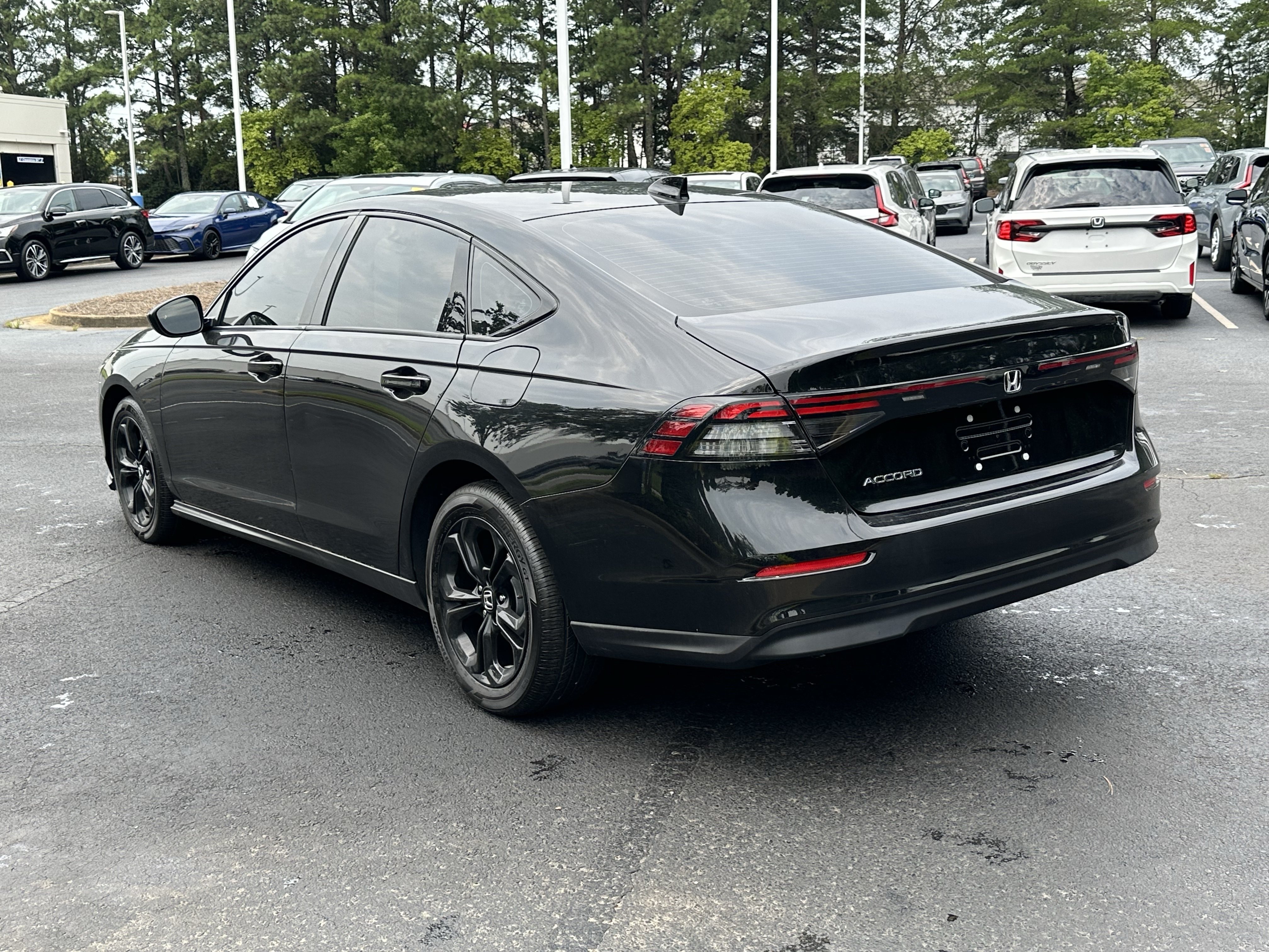 Used 2025 Honda Accord SE image 10