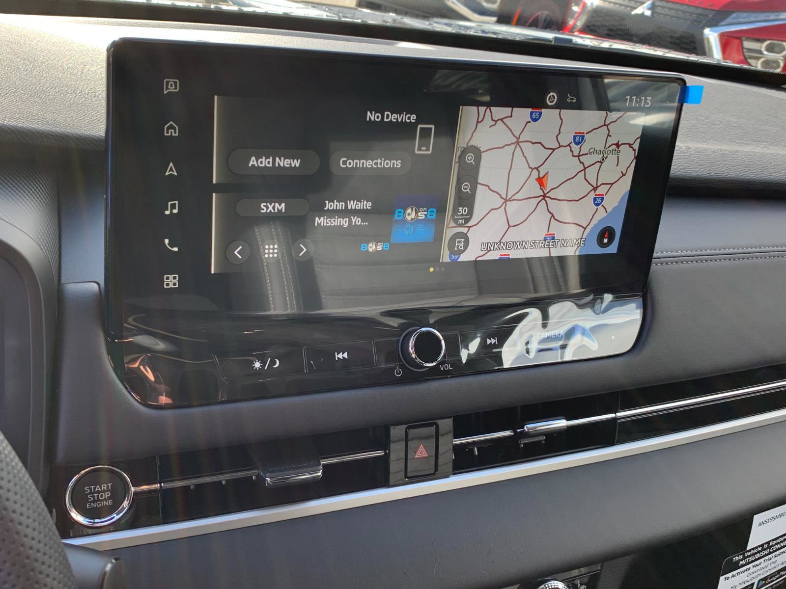 New 2025 Mitsubishi Outlander SE image 15