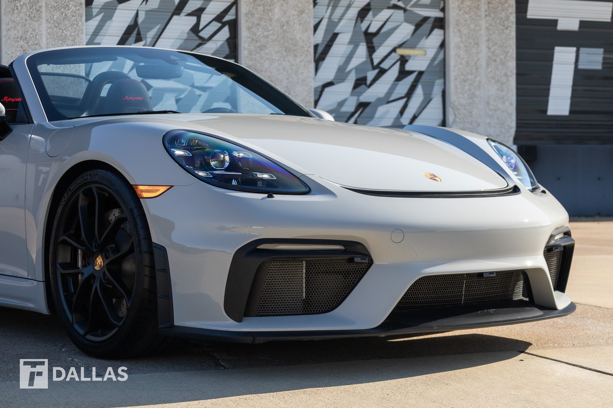 Used 2022 Porsche 718 Boxster Spyder RWD image 3