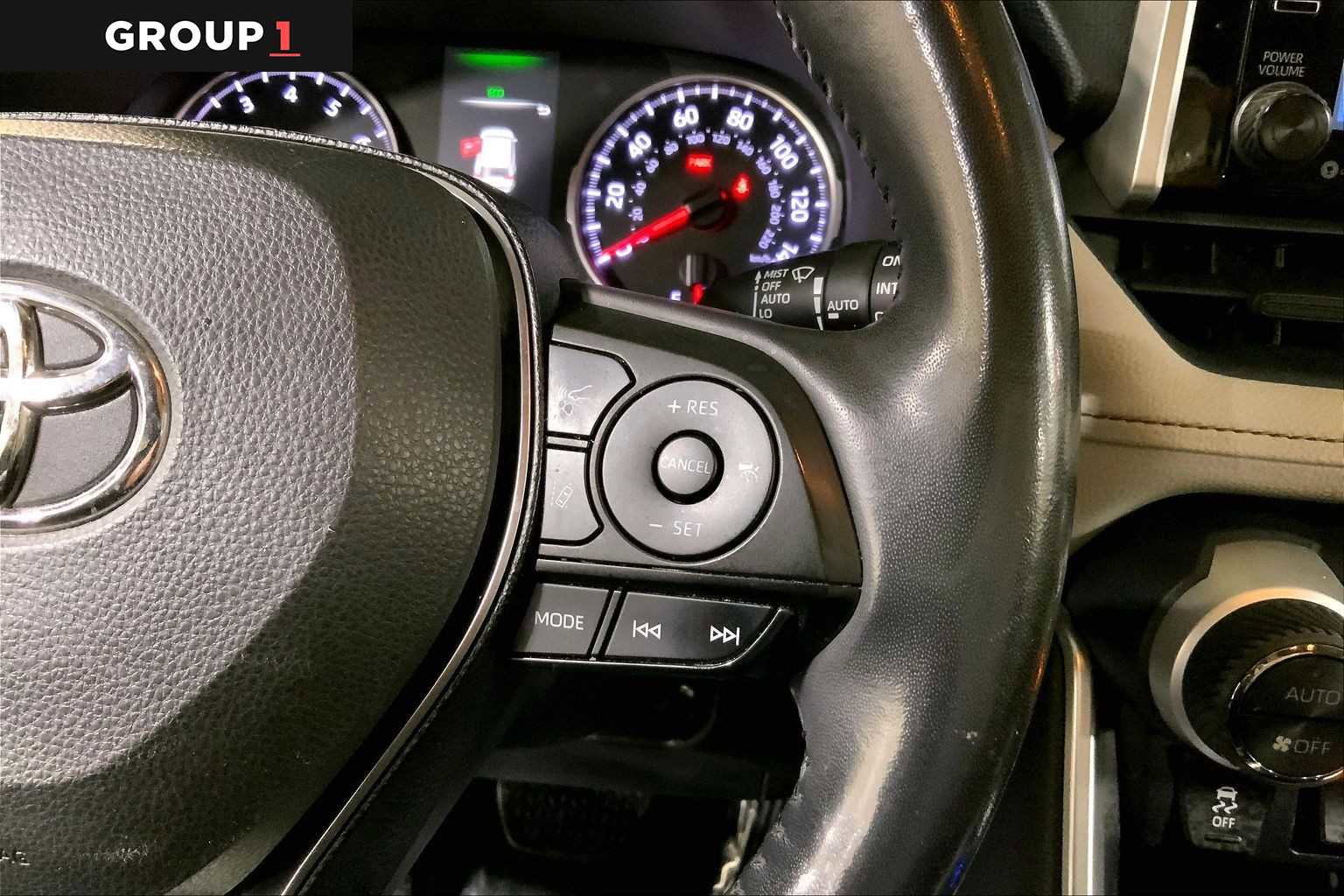 Used 2019 Toyota RAV4 XLE image 24