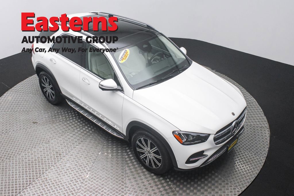 Used 2025 Mercedes-Benz GLE 450e 4MATIC image 3