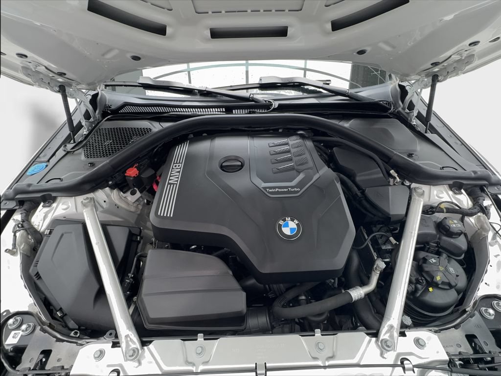 Used 2024 BMW 430i Coupe w/ M Sport Package RWD image 18