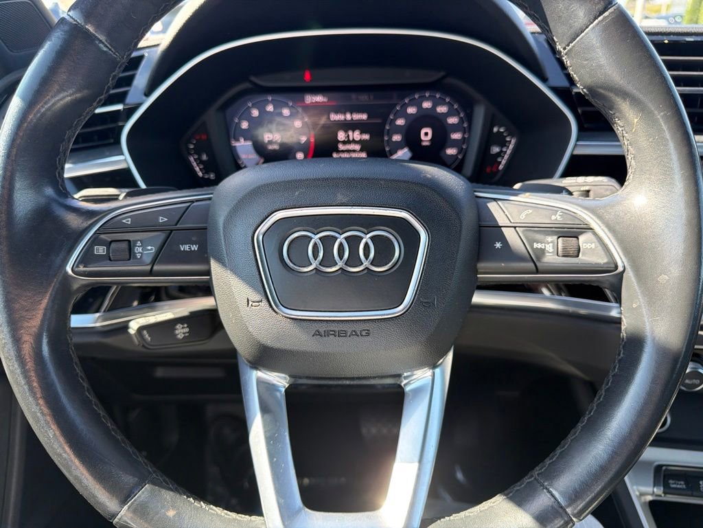 Used 2021 Audi Q3 2.0T Premium w/ Convenience Package AWD/4WD image 2