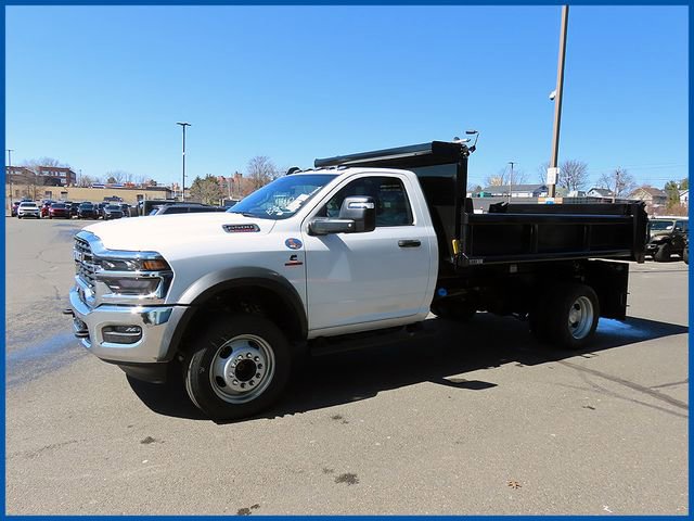 New 2026 RAM 5500 Tradesman w/ Chrome Appearance Group image 3
