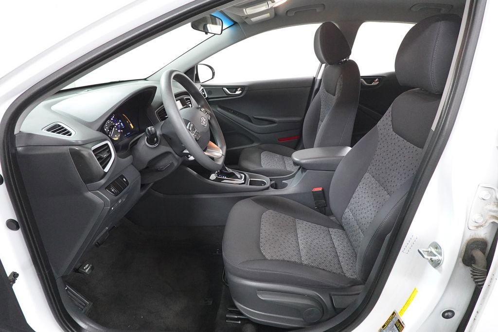Used 2017 Hyundai Ioniq Blue FWD image 22