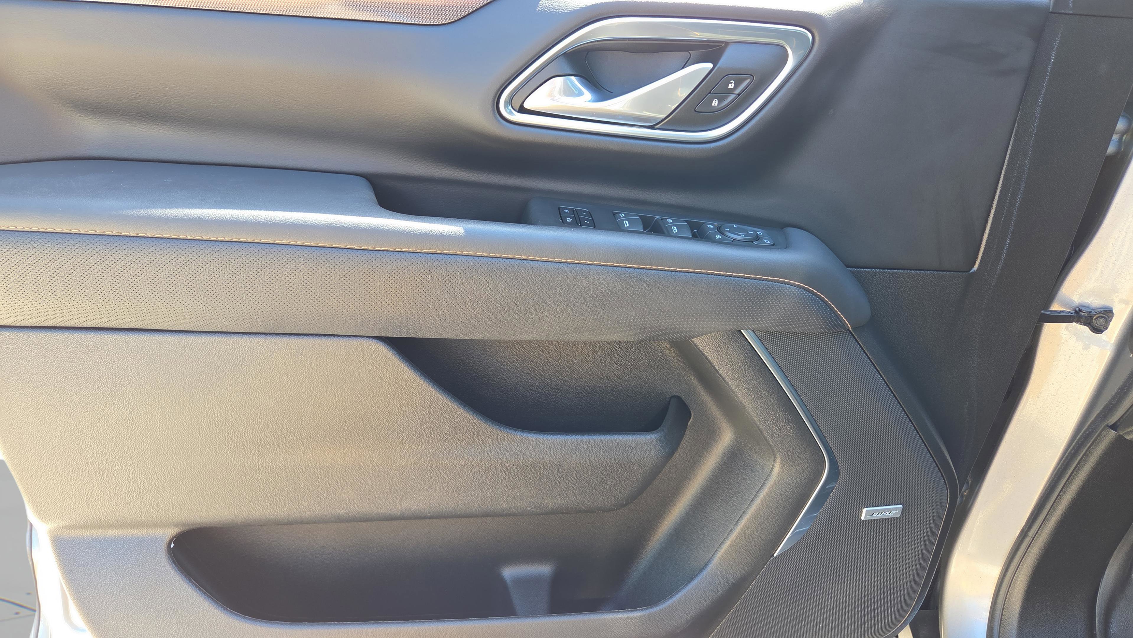 Used 2023 GMC Yukon XL AT4 w/ AT4 Premium Plus Package image 21