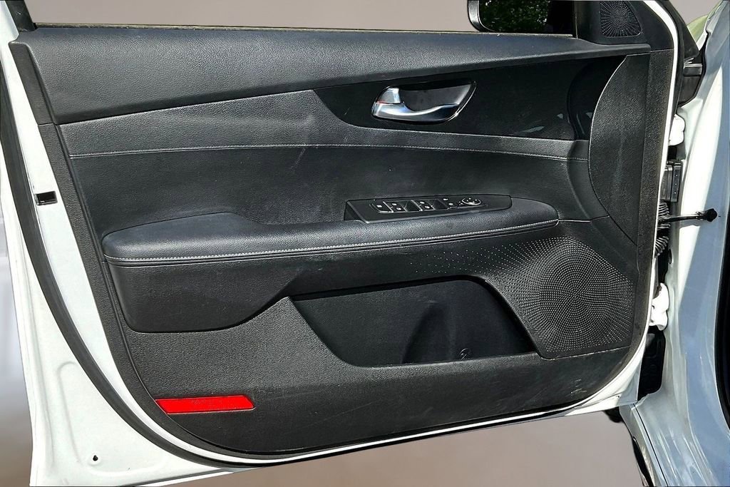 Used 2023 Kia Forte GT-Line FWD image 18