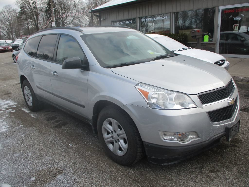 Used 2011 Chevrolet Traverse LS AWD/4WD image 2