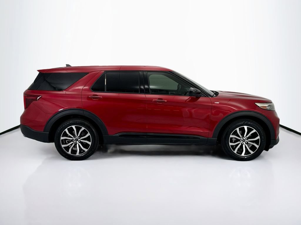 Used 2022 Ford Explorer ST-Line image 4