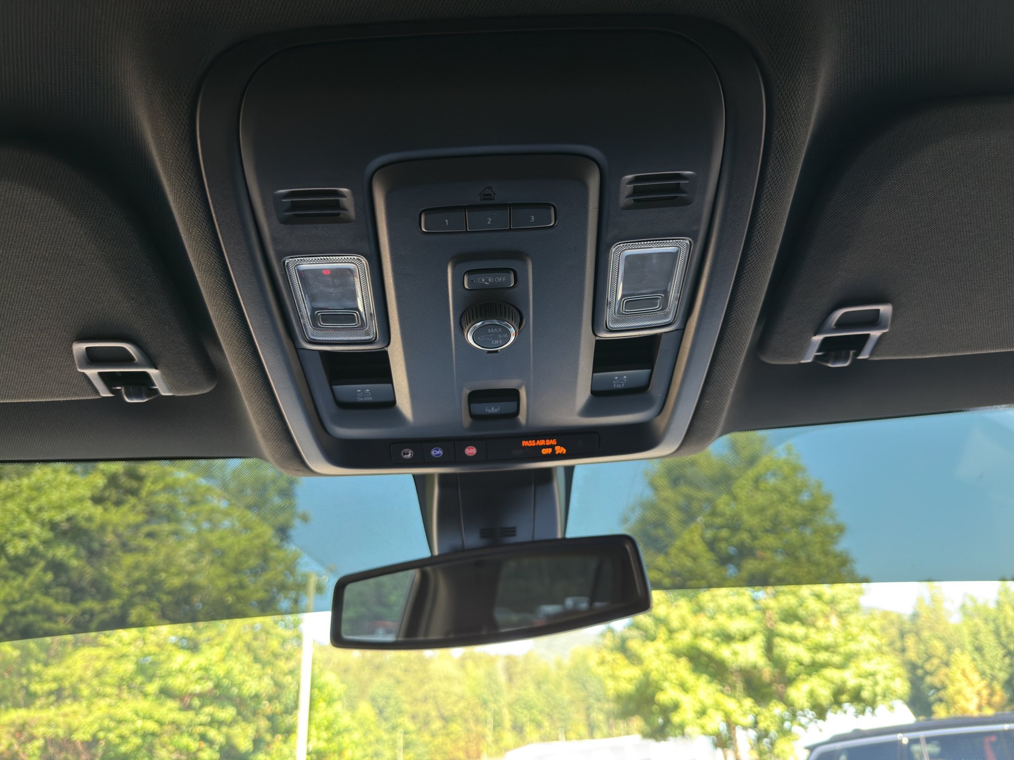 Used 2022 Chevrolet Tahoe Z71 AWD/4WD image 27