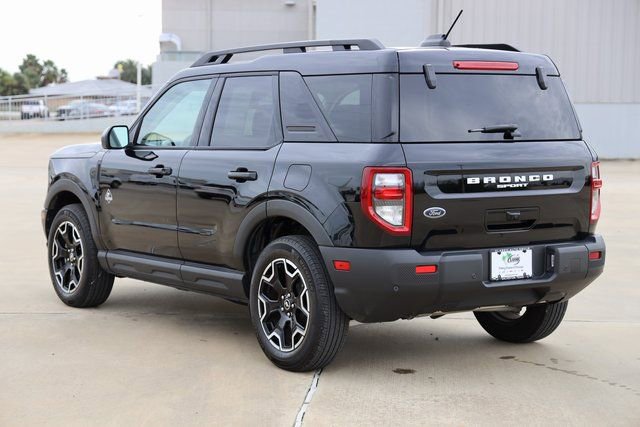 Used 2025 Ford Bronco Sport Outer Banks image 6