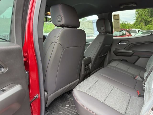 New 2026 Chevrolet Colorado Z71 w/ Midnight Edition AWD/4WD image 17