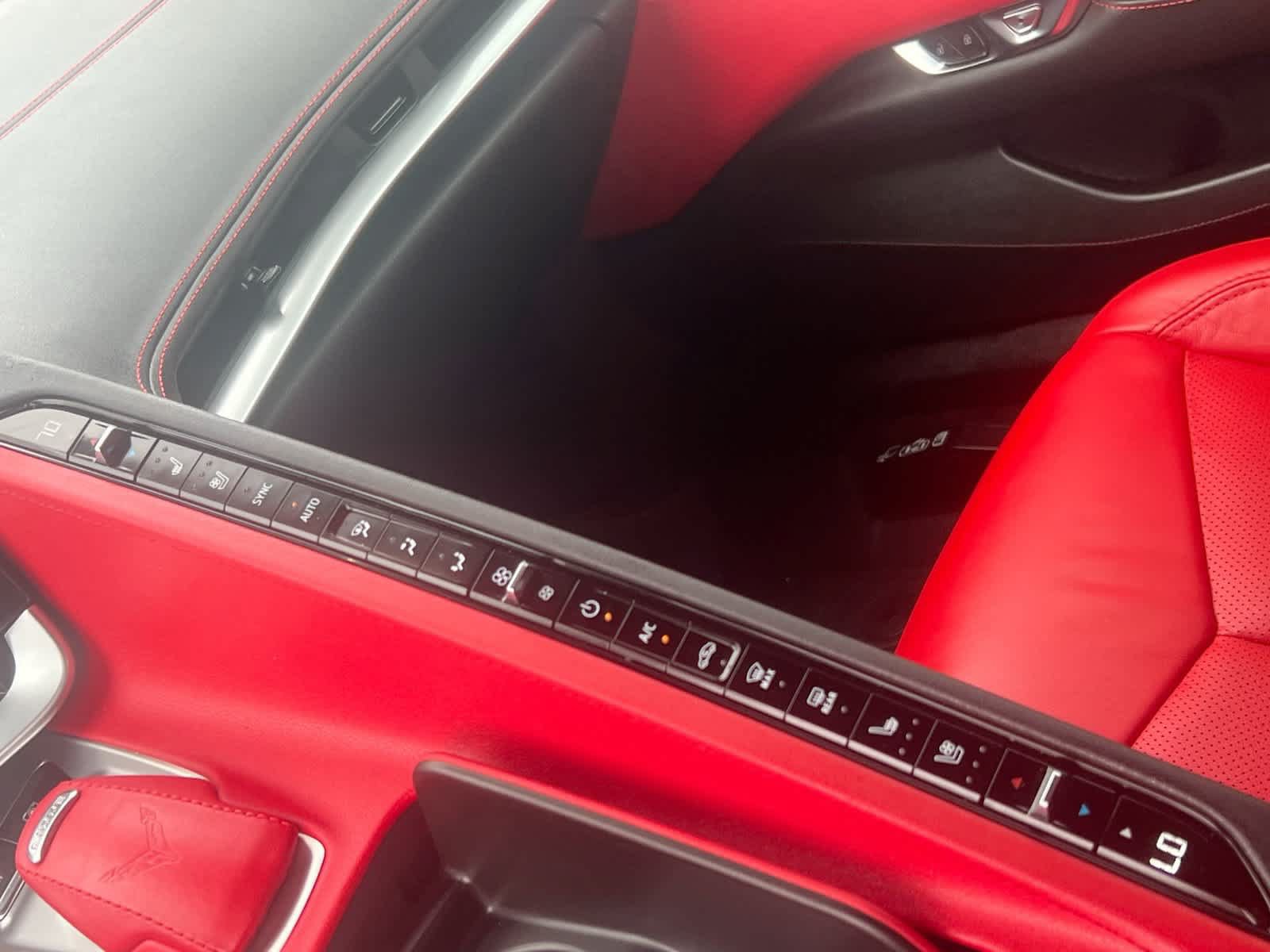 Used 2024 Chevrolet Corvette Stingray Preferred Cpe w/ Z51 Performance Package RWD image 19