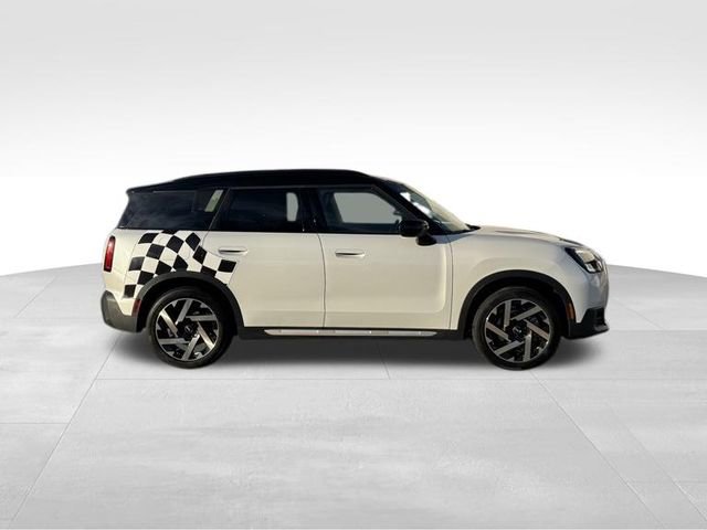 Certified 2025 MINI Cooper Countryman S AWD/4WD image 2