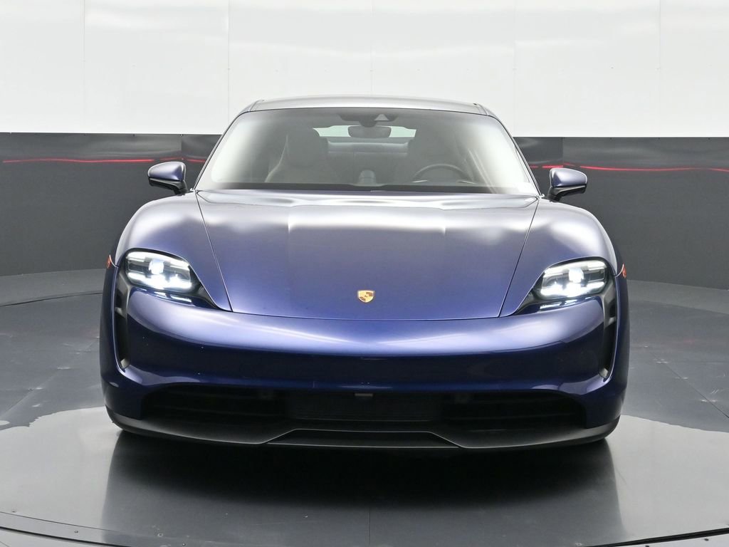 Used 2022 Porsche Taycan image 13