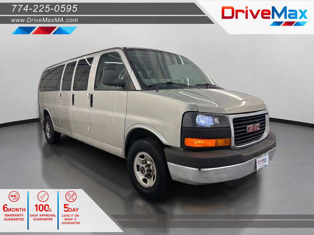 Used 2008 GMC Savana 3500 Extended Passenger w/ LT Preferred Equipment Group image 1