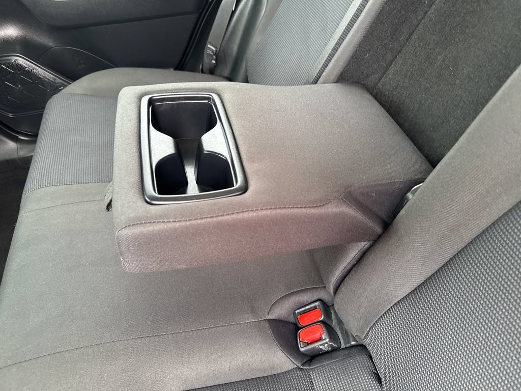 Used 2025 Toyota RAV4 LE AWD/4WD image 36