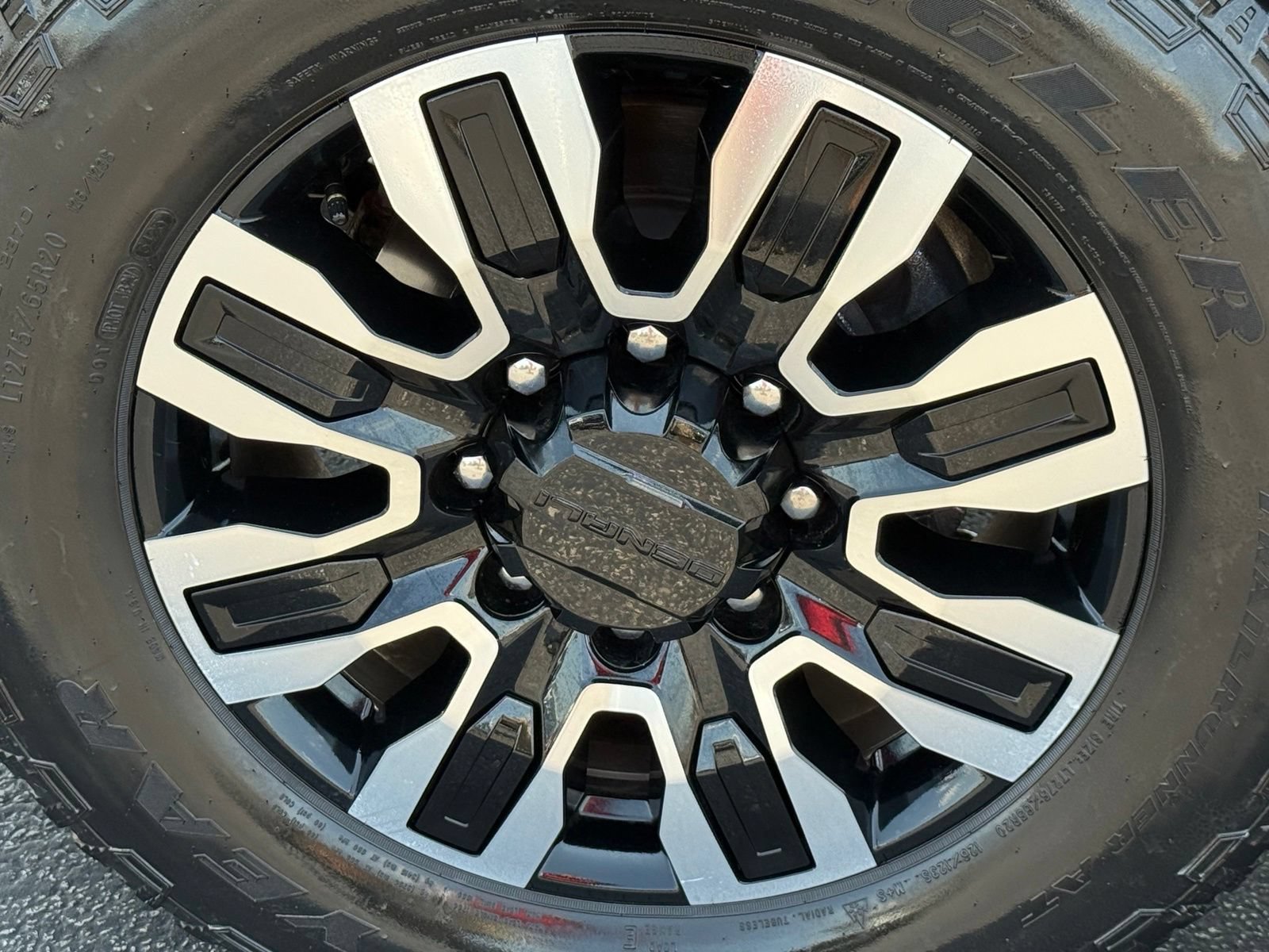 Used 2026 GMC Sierra 2500 Denali Ultimate w/ Max Trailering Package AWD/4WD image 11