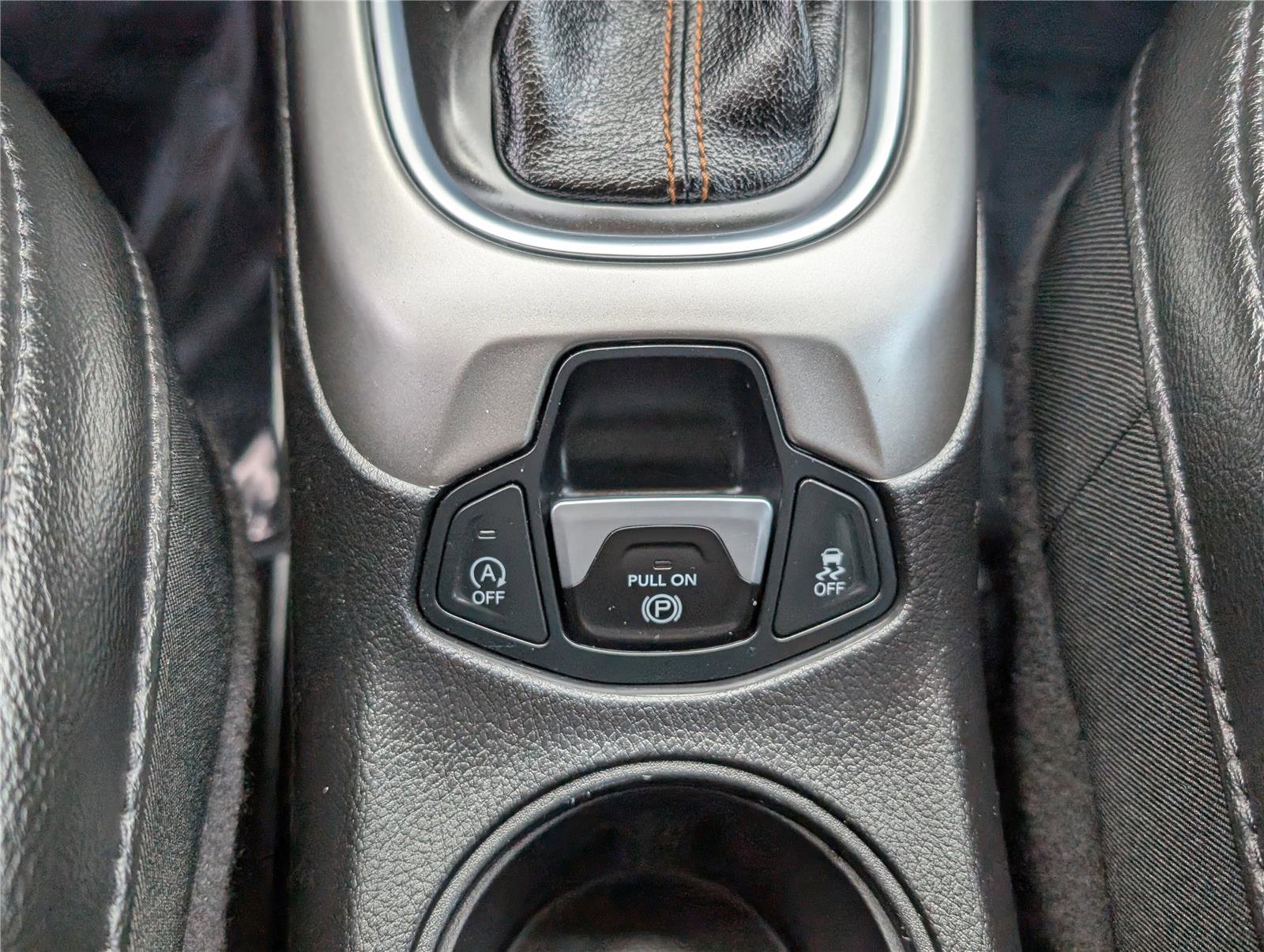 Used 2019 Jeep Compass Latitude w/ Popular Equipment Group image 24