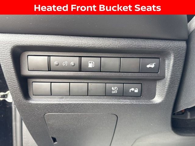 Used 2025 Mitsubishi Outlander SE image 14