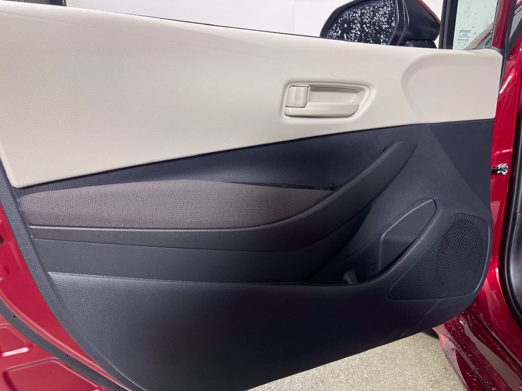 New 2027 Toyota Corolla LE FWD image 17