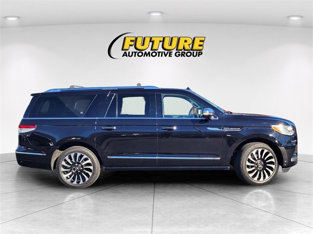 Certified 2022 Lincoln Navigator L Black Label image 9