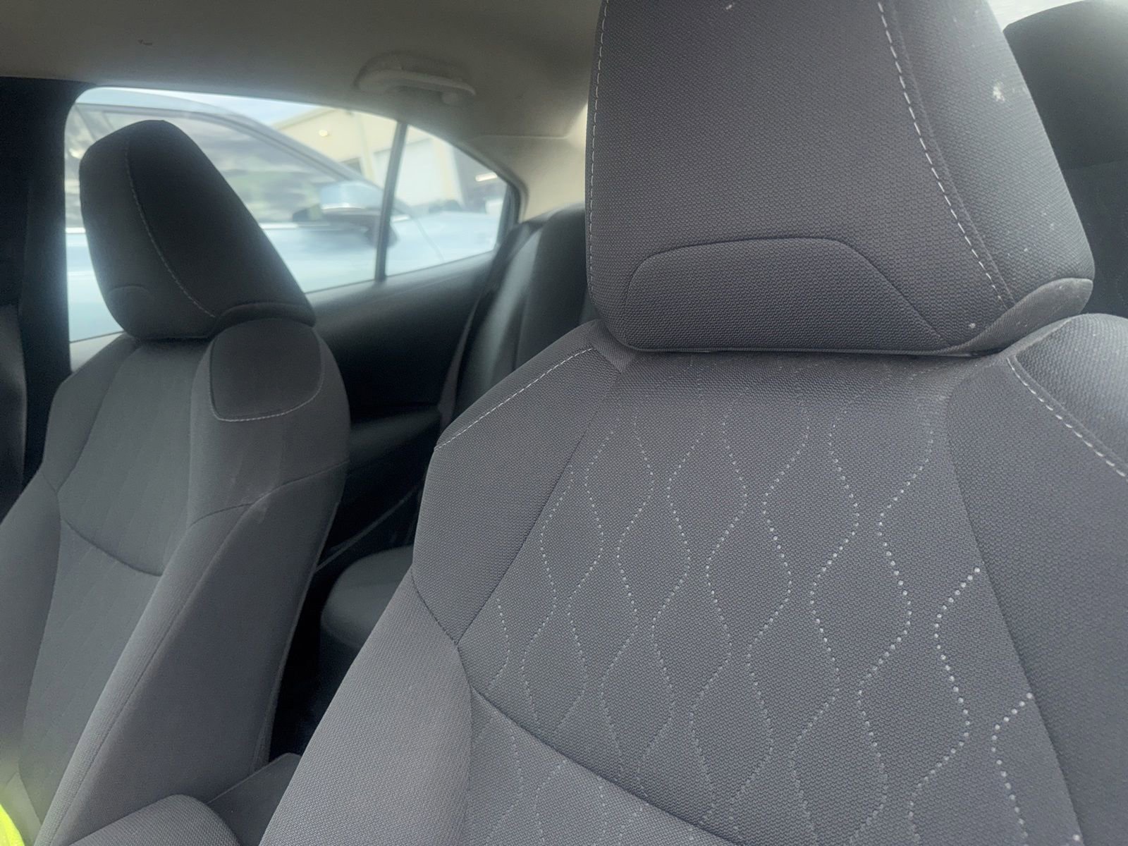 Used 2020 Toyota Corolla LE w/ Carpet Mat Package (TMS) FWD image 8