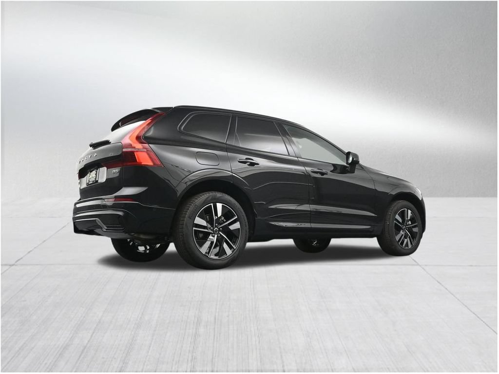 New 2026 Volvo XC60 B5 Plus AWD/4WD image 25