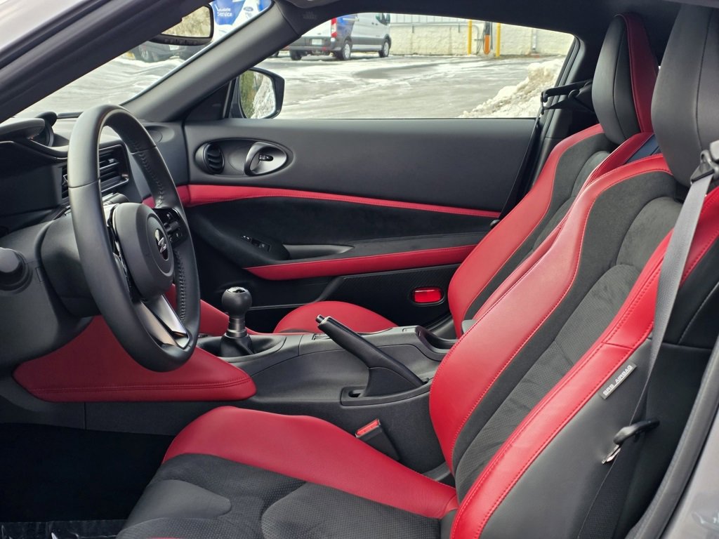 Used 2024 Nissan Z Performance w/ Floor Mat Package image 23