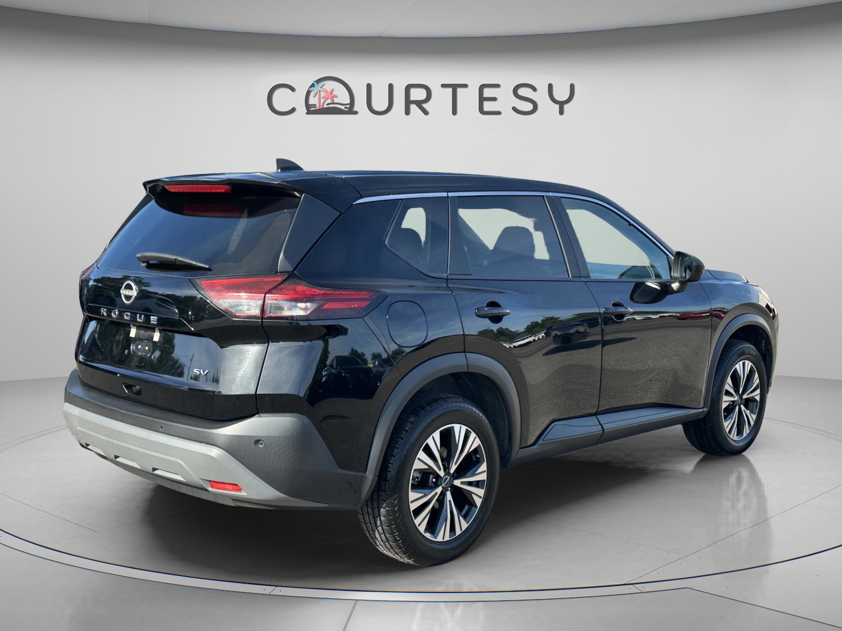 Certified 2023 Nissan Rogue SV FWD image 7