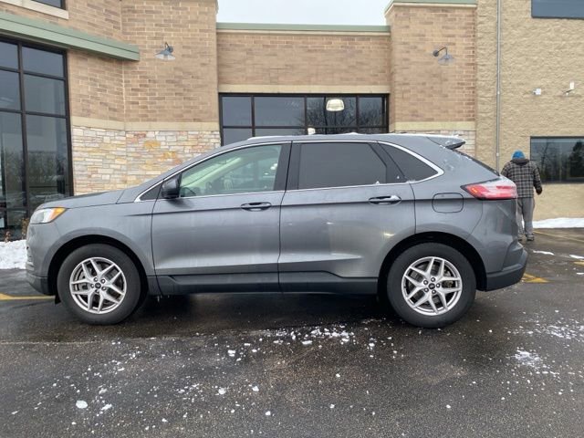 Certified 2024 Ford Edge SEL image 4
