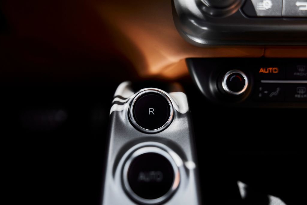 Used 2018 Ferrari GTC4Lusso AWD/4WD image 70