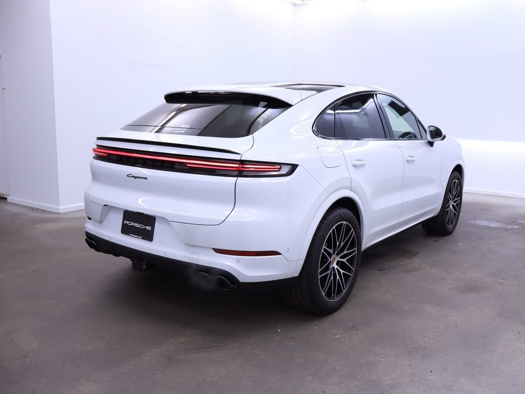 Certified 2024 Porsche Cayenne Coupe AWD/4WD image 6
