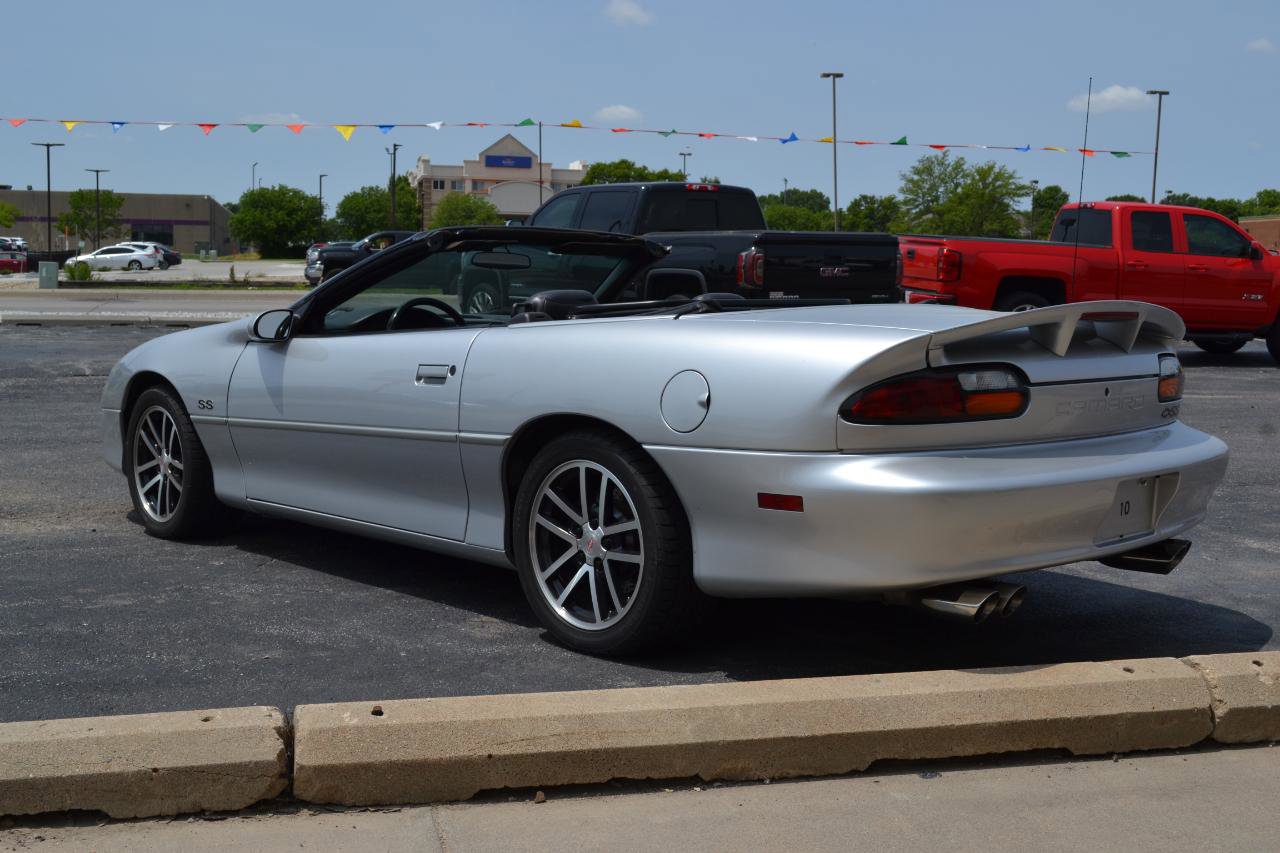 Used 2002 Chevrolet Camaro Z28 w/ SS Performance/Appearance Pkg image 5