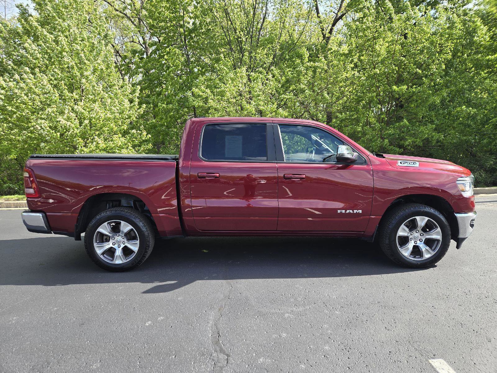Used 2023 RAM 1500 Laramie AWD/4WD image 2