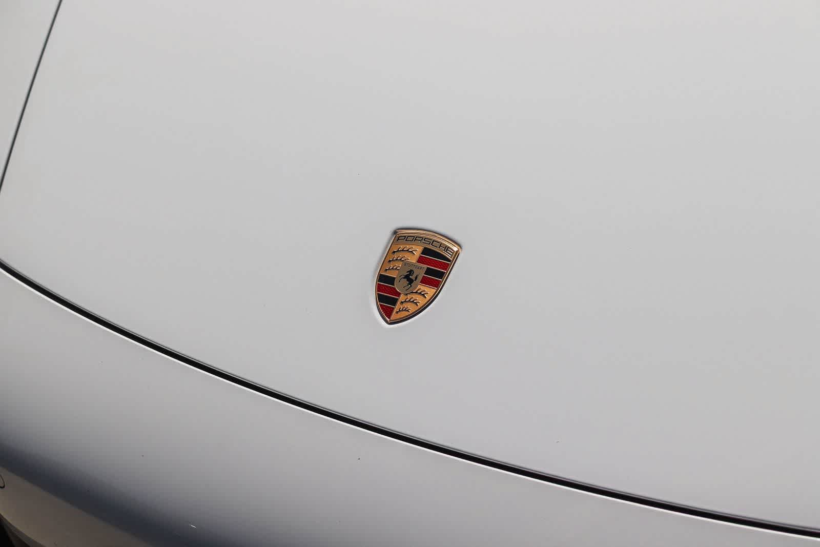 Used 2025 Porsche 911 Carrera RWD image 11