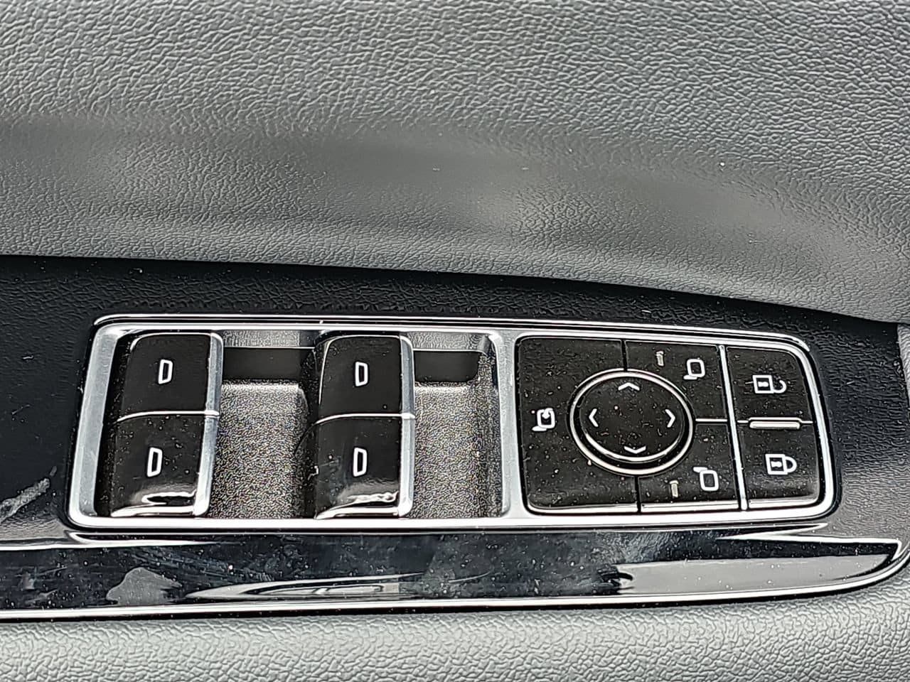 New 2026 Cadillac Escalade IQ Sport 1 w/ LPO, ONYX Package AWD/4WD image 29