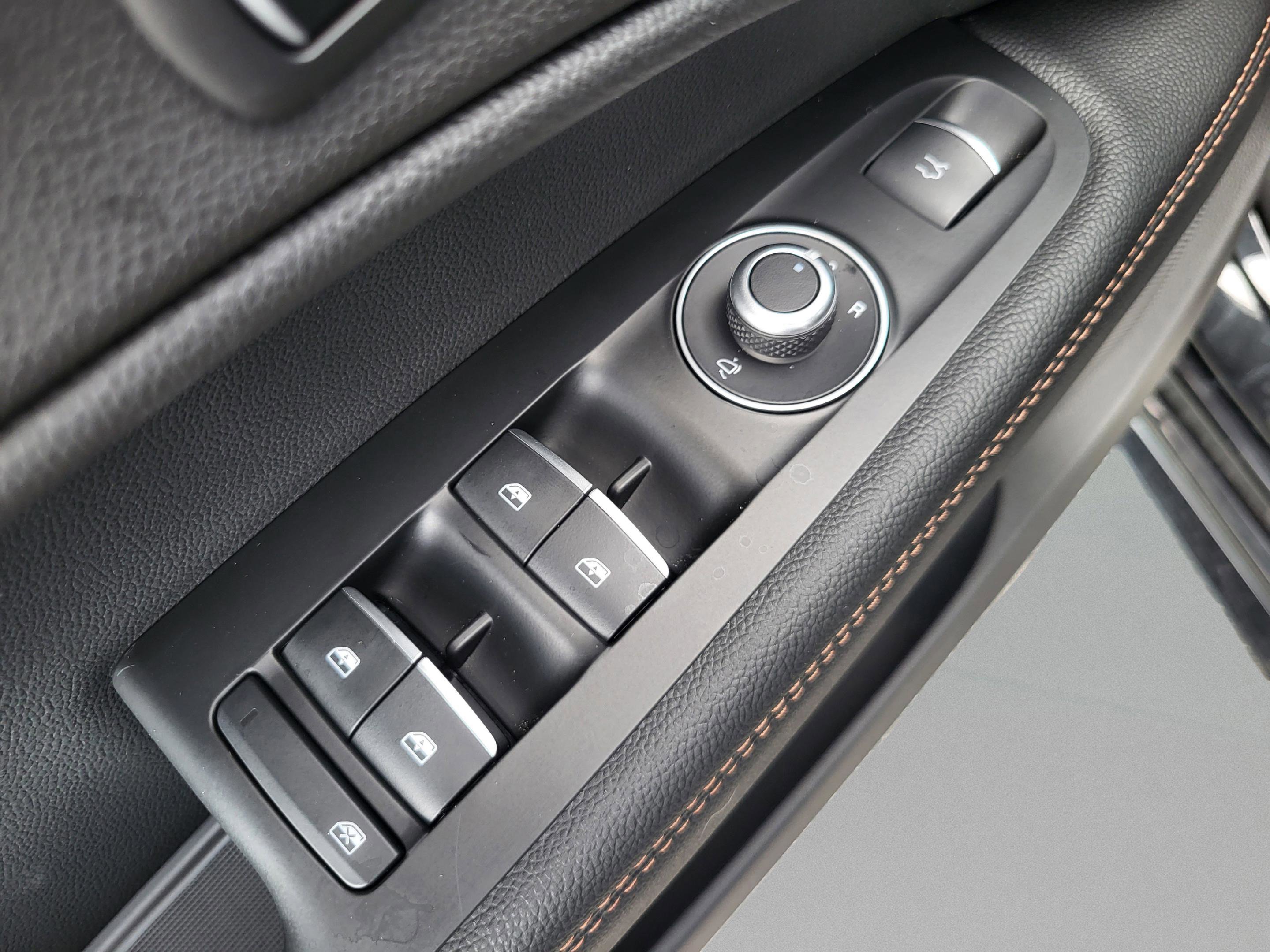 New 2025 Alfa Romeo Stelvio Sprint image 28