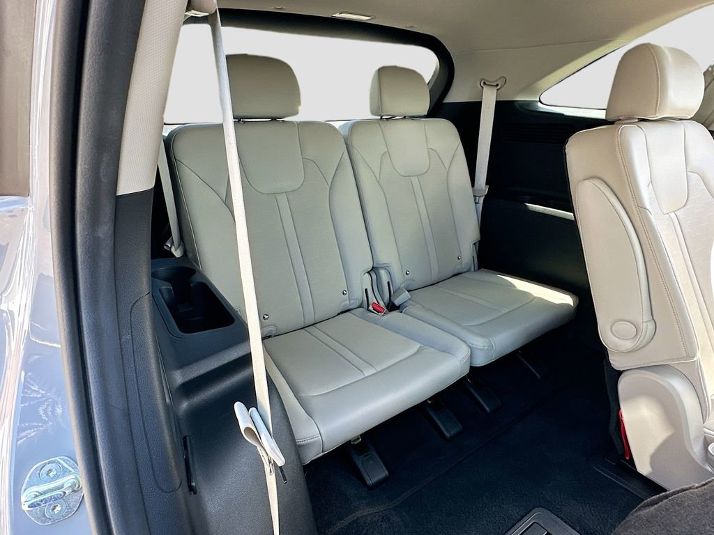 Certified 2025 Kia Sorento SX FWD image 26